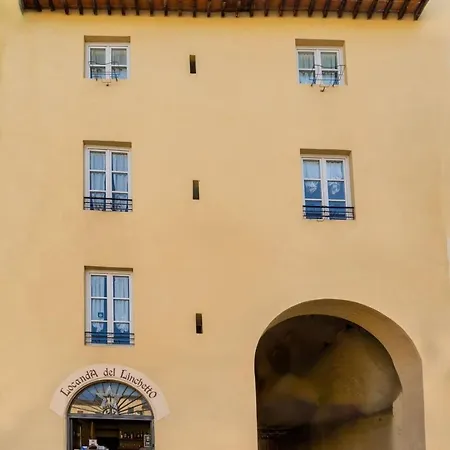 La Dimora Nell'anfiteatro Superior And Self Check In Elevator Air Conditioning Lucca
