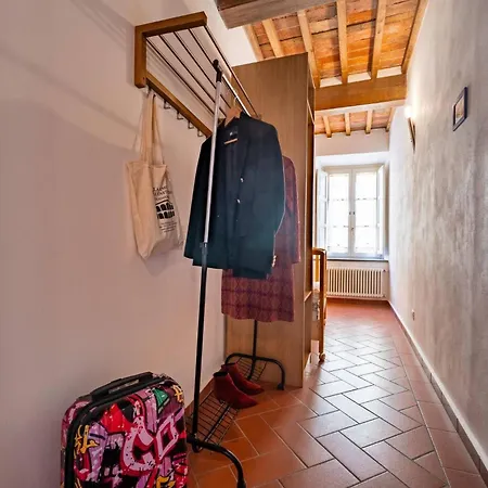 La Dimora Nell'anfiteatro Superior And Self Check In Elevator Air Conditioning Lucca
