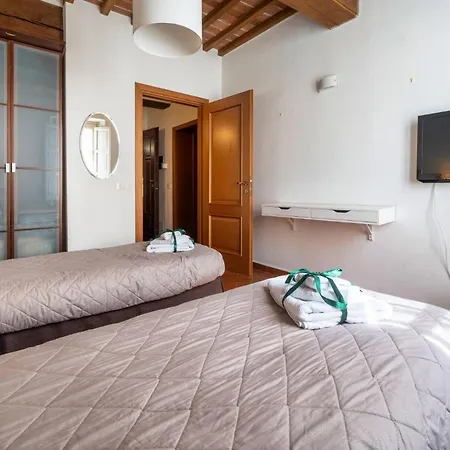 La Dimora Nell'anfiteatro Superior And Self Check In Elevator Air Conditioning Lucca